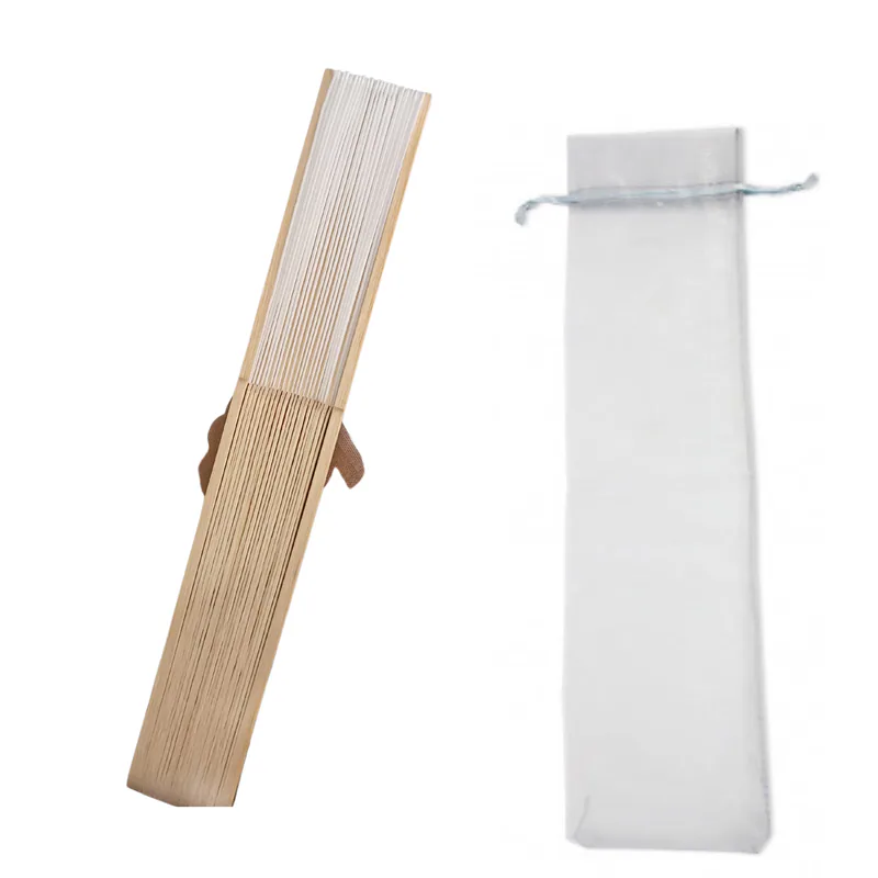 ABANICO CON FUNDA TRANSPARENTE